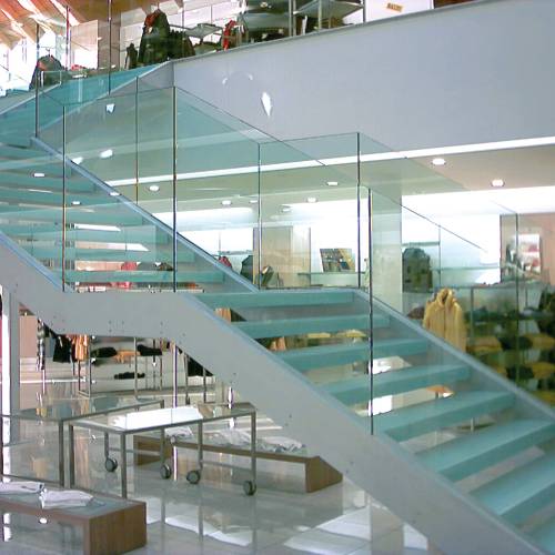 leoni-carpenteria-scale-interne